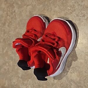 Nike toddler shoes